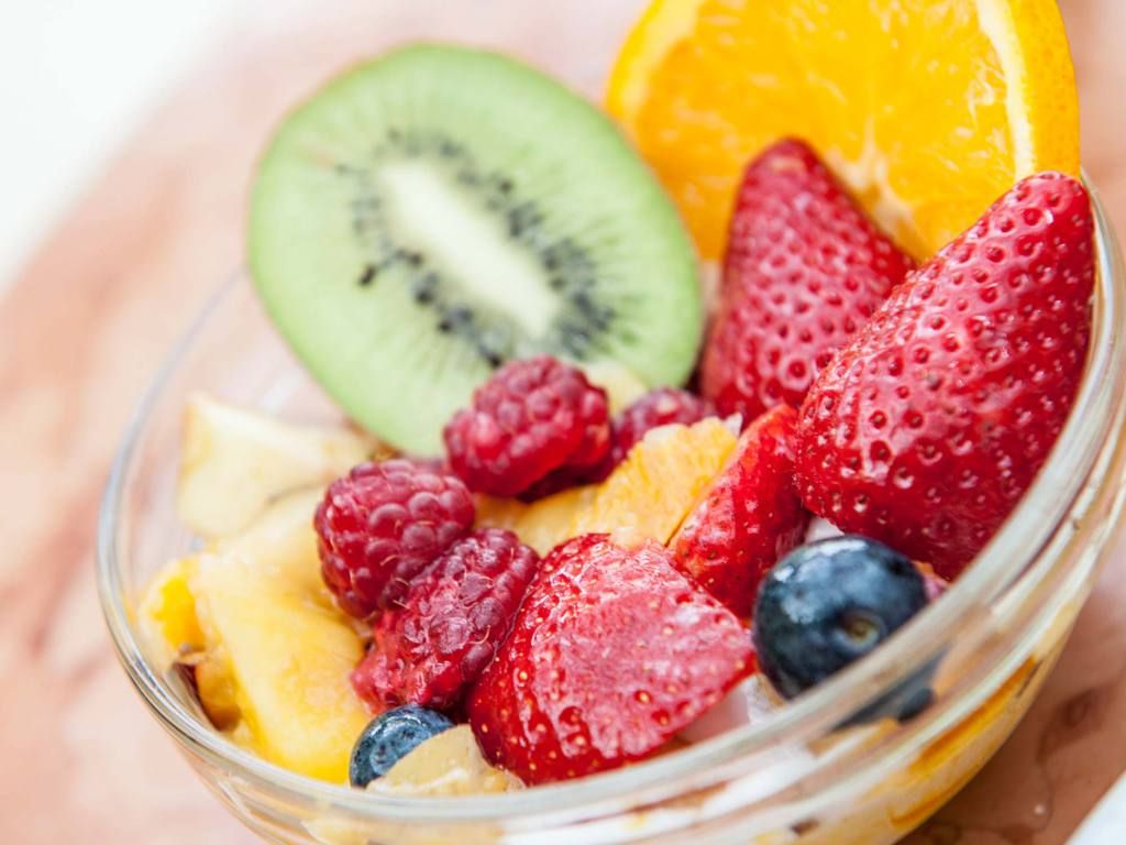 Schlickys Cafe und Konditorei Esens Frühstück Obst